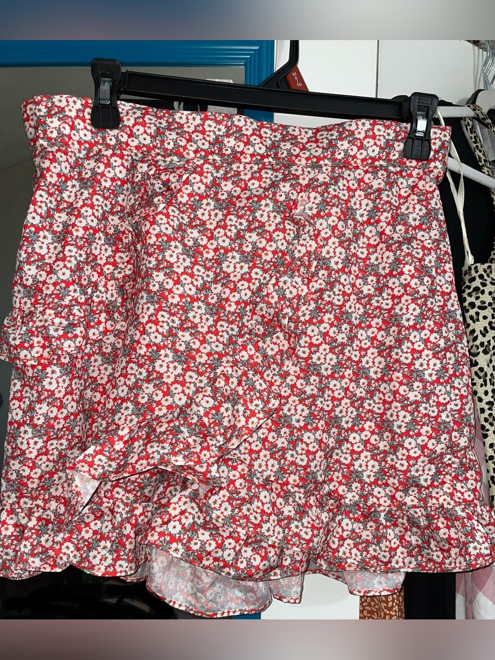 Womens new medium Floral Ruffle Mini Skort - Red White Daisy Print